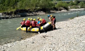 Rafting lungo il fiume Stura nell'ambito del progetto di Montagnaterapia dell'Asl CN1
