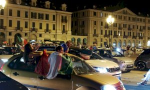 Italia in semifinale, esplode la festa tricolore a Cuneo