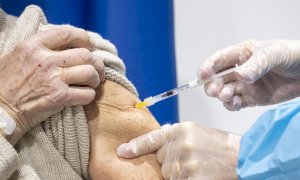 Vaccini, il 92% degli over 50 prenotati in Piemonte ha già ricevuto almeno una dose