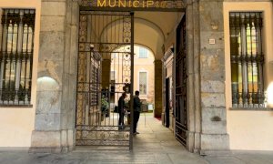 Il Comune di Cuneo invita chi deve rifare la carta d'identità a muoversi per tempo