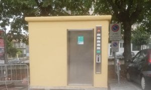 Dogliani, nuovi bagni pubblici in piazza Einaudi