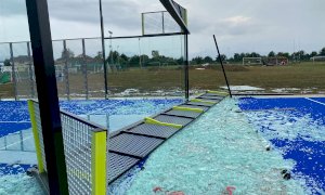 Dopo la tromba d'aria di ieri pesanti danni per i nuovi campi da padel di Madonna dell'Olmo