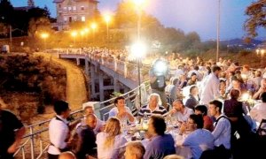 Torna a fine agosto la cena sul “Ponte dei Sapori” a Montaldo Roero