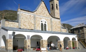 Chiusa per due giorni la strada provinciale per Sant’Anna di Vinadio