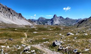 Domani musica in alta valle Maira dal Colle del Preit di Canosio al rifugio della Gardetta con la Bandia