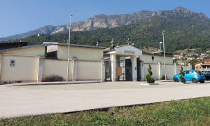 Rifreddo, completata la riqualificazione dell’area esterna del cimitero
