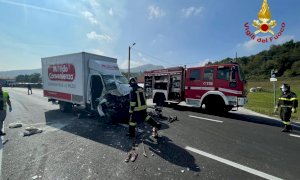 Scontro tra due furgoni tra Cervasca e Vignolo, c'è un ferito