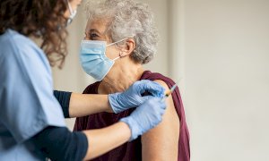 Vaccini anti-Covid, nell’ultima giornata le terze dosi superano le seconde in Piemonte