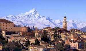 Saluzzo Monviso 2024, un flash mob con 800 bambini e ragazzi per la consegna del dossier di candidatura