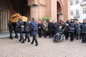 Alba ha dato l’ultimo saluto all’ex Sindaco, il commendator Gian Giacomo Toppino