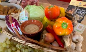 A Faule 'fatti fuori' sei quintali di bagna caöda (VIDEO)