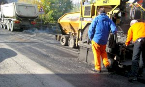 Langa, chiusure totali per asfaltature in zona Roascio e a Igliano 