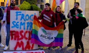 A Cuneo il sit-in di protesta per l’affossamento del ddl Zan: “Froci sempre, fascisti mai”