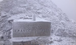 Nevica sul versante francese, chiude anche il colle dell’Agnello