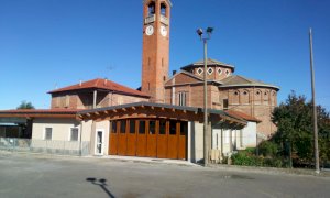 Bombonina inaugura il salone polivalente da 200 metri quadri dedicandolo al parroco scomparso otto anni fa