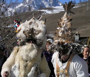 Orsi, lupi e animali selvatici: le feste d'inverno in Piemonte
