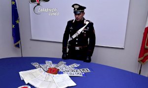 Rivenditore di auto aveva (fittiziamente) intestato a sé macchine utilizzate per furti e rapine: arrestato