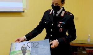 Carabinieri, la transavanguardia dell'artista Chia e la penna del giallista Lucarelli per il calendario 2022