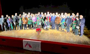 Saluzzo, 72 coppie che si sono sposate nel 1971 hanno raggiunto le nozze d'oro