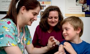 Vaccinazioni pediatriche, in Piemonte massima attenzione ai bambini fragili