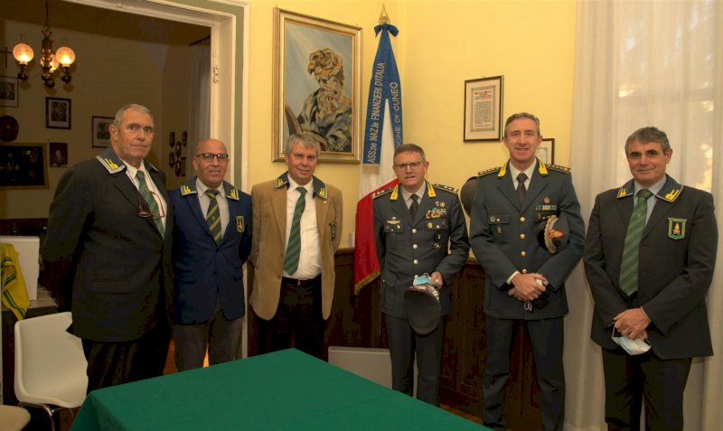 Il comandante regionale della Guardia di Finanza in visita a Cuneo