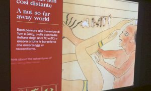 Un antico papiro che raffigura scene pornografiche degne del Kamasutra in esposizione a Cuneo