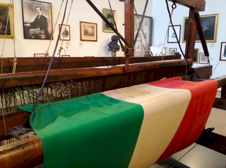 La bandiera italiana - Museo del Risorgimento (Torino)