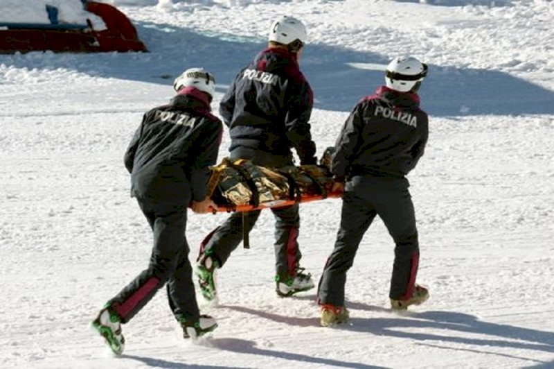 Ispettore di Polizia salva un undicenne dopo la caduta sugli sci a Prato Nevoso