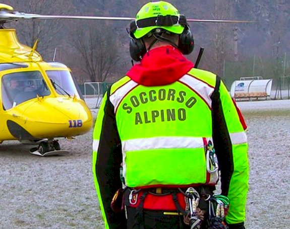 Boves, ciclista cade con la mountain bike sul colle Bercia: recuperato dal Soccorso Alpino