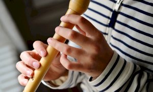 Picchiò la figlia con un flauto perché lasciasse il fidanzatino: condannata una mamma di Fossano