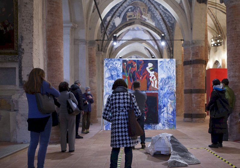 Innamorarsi dell’arte contemporanea: domenica 16 la visita alla mostra “Pittura in persona”