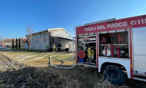 Incendio in un capannone a Morozzo, muore un cane