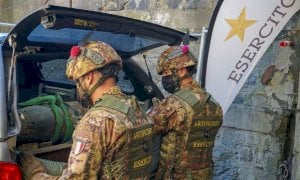 Granate inesplose nella ex caserma Gavoglio di Genova, intervento del Genio Guastatori di Fossano