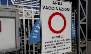 Prime dosi, dal 1° febbraio torna l'accesso diretto per gli over 12