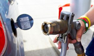 Alba, il Comune donerà 250 euro per la conversione delle auto a benzina in Gpl/metano  