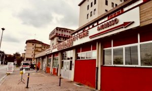 Ottantenne investito da un'auto a Saluzzo, elitrasportato al 