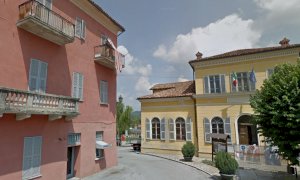 Intesa Sanpaolo toglie il bancomat a Lesegno. Il sindaco: “Canone gratis a chiunque subentrerà”