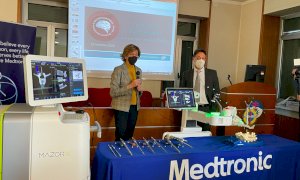 All'ospedale di Cuneo il lancio italiano di un'innovativa macchina per la neurochirurgia spinale