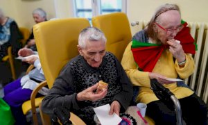 Bra, carnevale in maschera per gli anziani della Rsa di Sereni Orizzonti