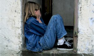 Prosegue l’inchiesta sul giro di pedofili nel Cuneese: a maggio l’esame delle due giovani