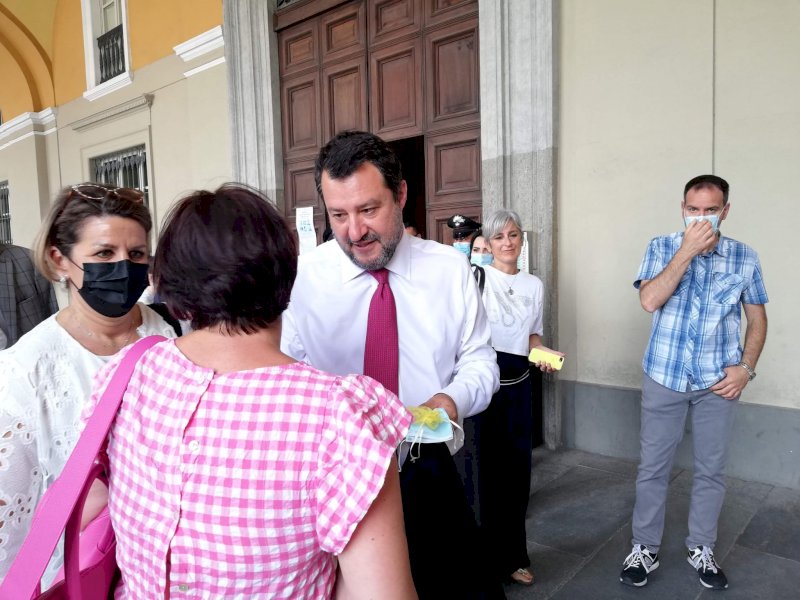 Carlo De Benedetti assolto a Cuneo: “L’accusa di antisemitismo contro Salvini non è diffamazione”