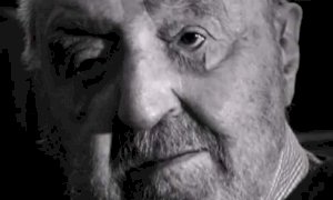 Ad Alba un ricordo di Enrico Serafino con gli attori Umberto Orsini e Franco Branciaroli