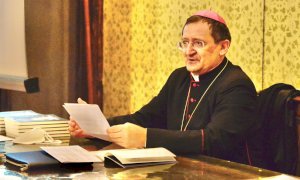 “L’anello ritrovato”: esce il libro intervista del vescovo di Saluzzo