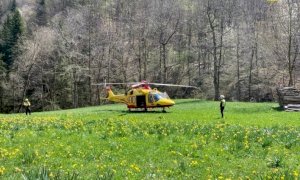 Scivola su una roccia all'Orrido delle Barme, ottantatreenne recuperato dall'elisoccorso