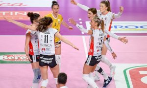 Pallavolo A1/F: Cuneo lotta, ma in semifinale ci va Novara