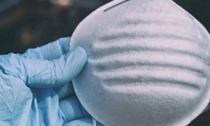 Mascherine obbligatorie fino al 15 giugno sui mezzi pubblici, nelle Rsa e per gli eventi al chiuso