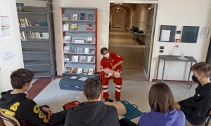 Un corso di pronto soccorso pediatrico con la Croce Rossa di Alba