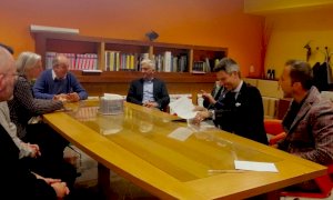 Saluzzo, il Rotary Club dona colonnine di ricarica per bici elettriche agli albergatori del territorio