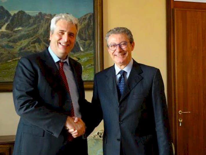 Pino Pagano (a dx) con il sindaco e presidente della Provincia, Federico Borgna