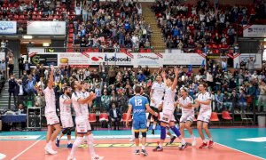 Pallavolo A2/M: oggi al via il duello Cuneo-Reggio Emilia per un posto in Superlega